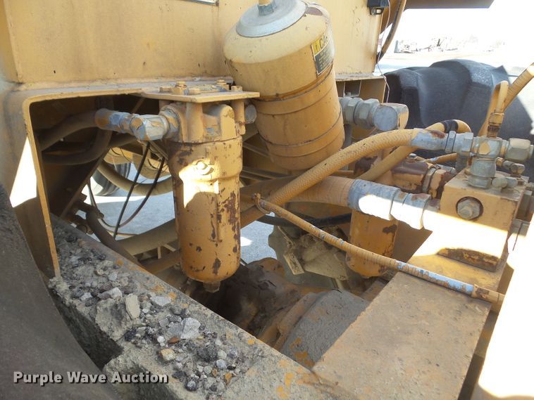 image for item DF0996 Bomag MPH 100R  reclaimer