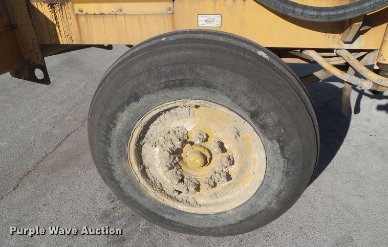 image for item DF0996 Bomag MPH 100R  reclaimer