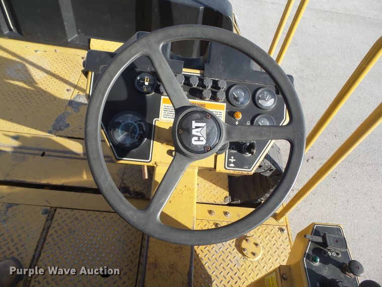 image for item DF0997 Caterpillar PS-360B  pneumatic roller