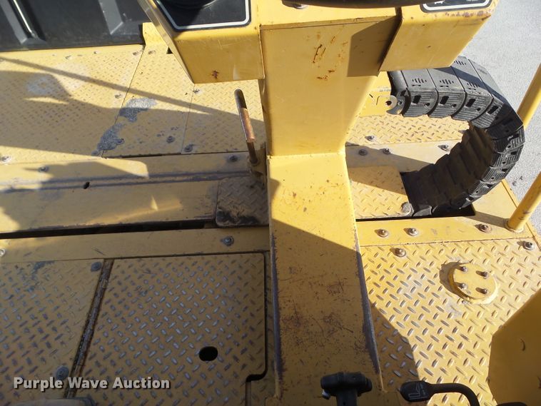 image for item DF0997 Caterpillar PS-360B  pneumatic roller