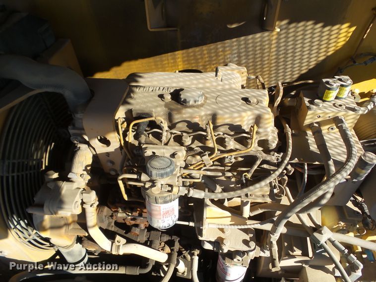 image for item DF0997 Caterpillar PS-360B  pneumatic roller