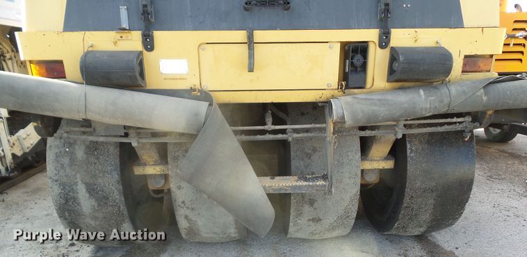 image for item DF0997 Caterpillar PS-360B  pneumatic roller