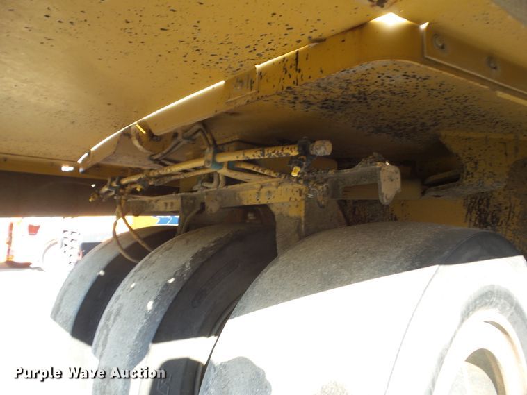 image for item DF0997 Caterpillar PS-360B  pneumatic roller