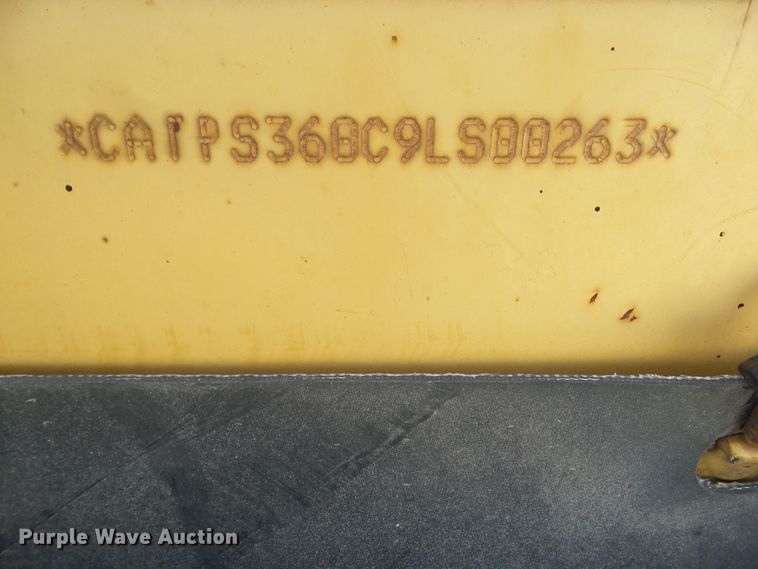 image for item DF0997 Caterpillar PS-360B  pneumatic roller