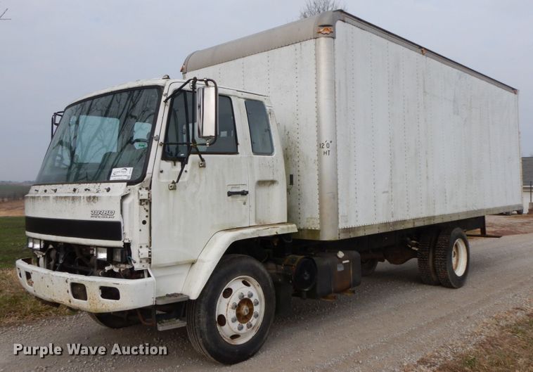 image for item DF3221 1996 Isuzu FSR  box truck