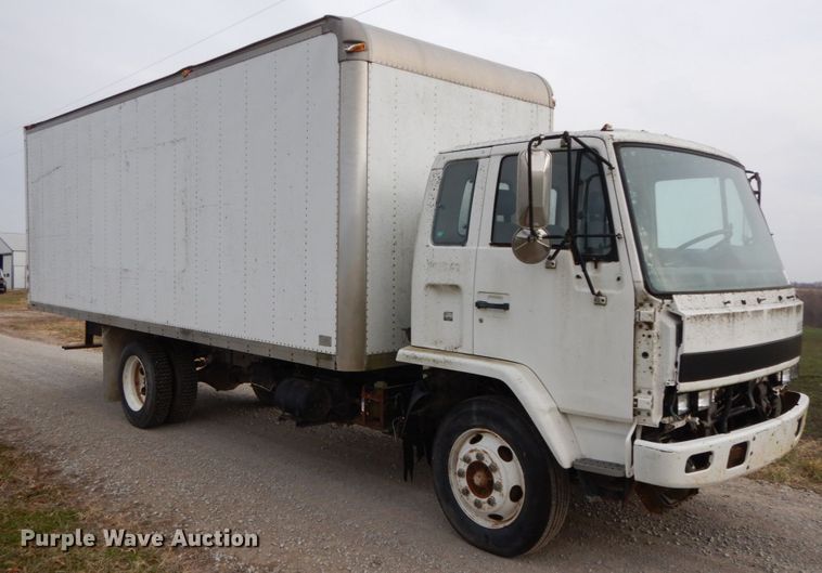 image for item DF3221 1996 Isuzu FSR  box truck