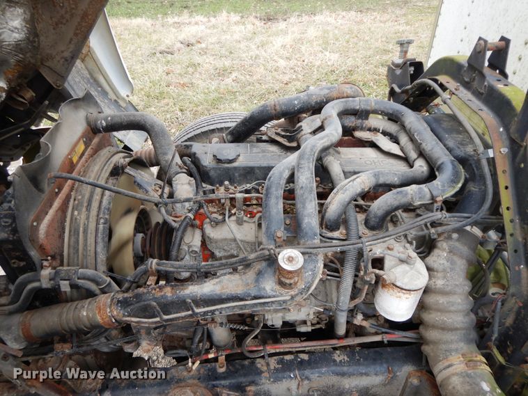 image for item DF3221 1996 Isuzu FSR  box truck