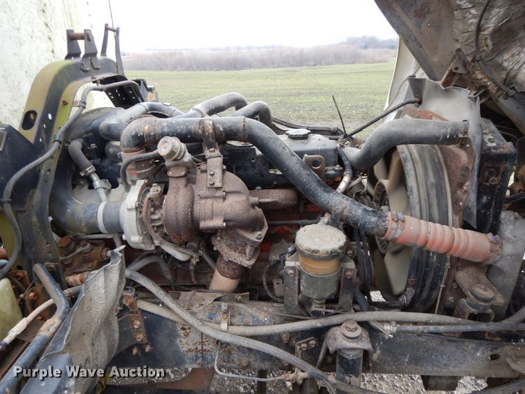 image for item DF3221 1996 Isuzu FSR  box truck