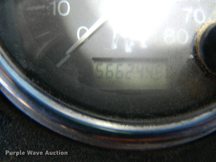 image for item DF4595 2001 Mack RD688S  vacuum truck