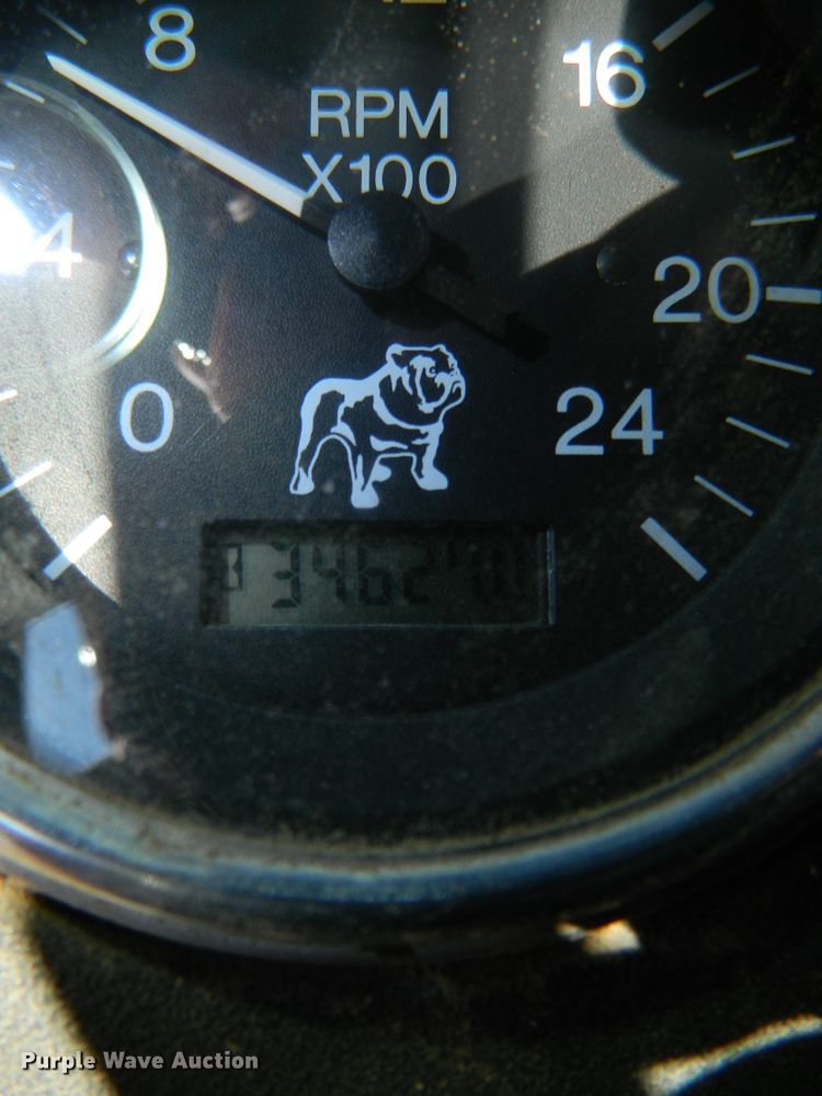 image for item DF4595 2001 Mack RD688S  vacuum truck