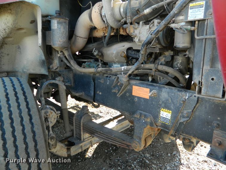 image for item DF4599 1998 Mack CH613  vacuum truck