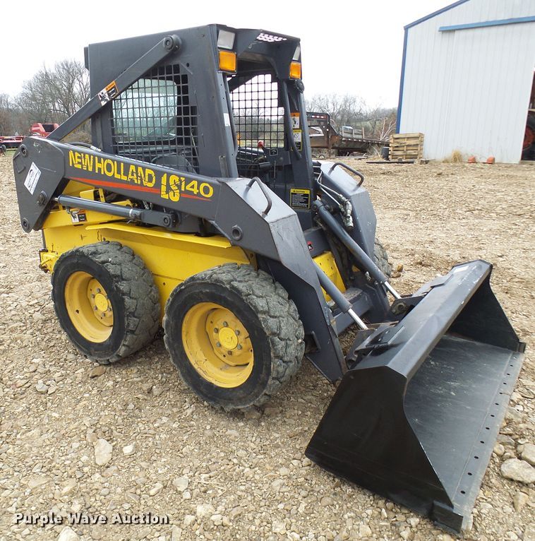 image for item DG2130 2001 New Holland LS140  skid steer loader