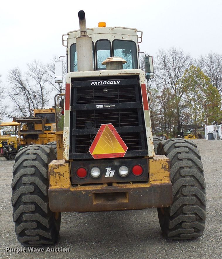 image for item DG2132 1984 International Harvester 530  wheel loader