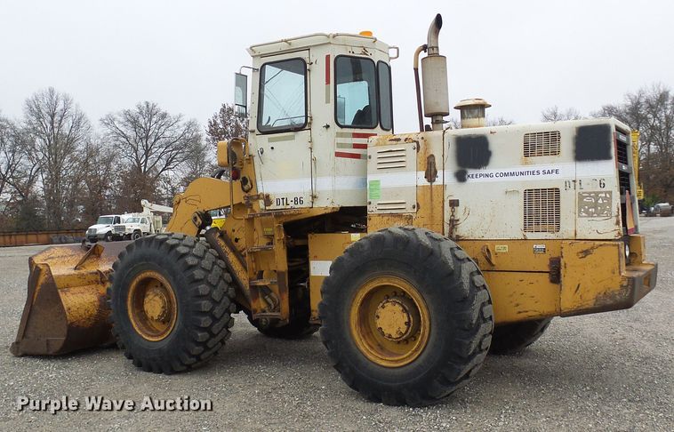 image for item DG2132 1984 International Harvester 530  wheel loader