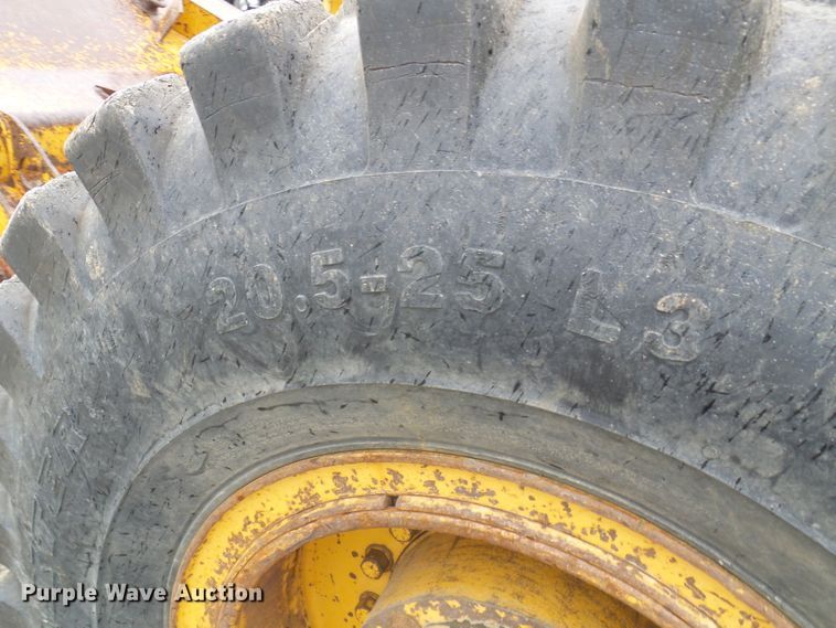 image for item DG2132 1984 International Harvester 530  wheel loader