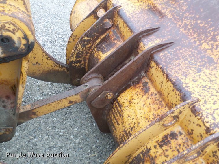 image for item DG2132 1984 International Harvester 530  wheel loader