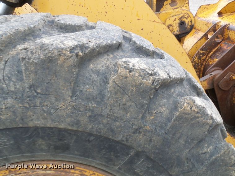 image for item DG2132 1984 International Harvester 530  wheel loader