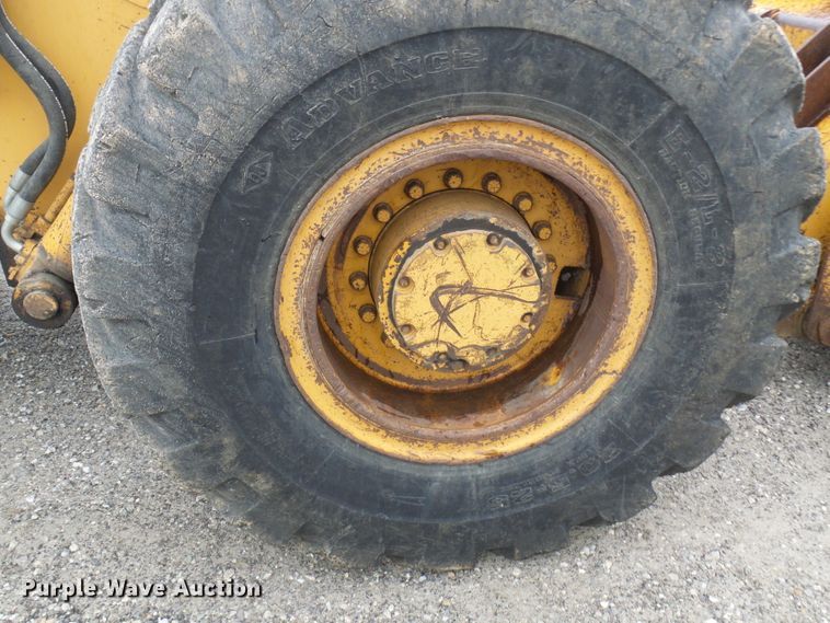 image for item DG2132 1984 International Harvester 530  wheel loader