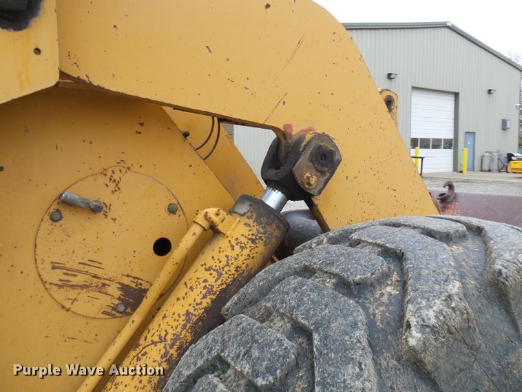 image for item DG2132 1984 International Harvester 530  wheel loader