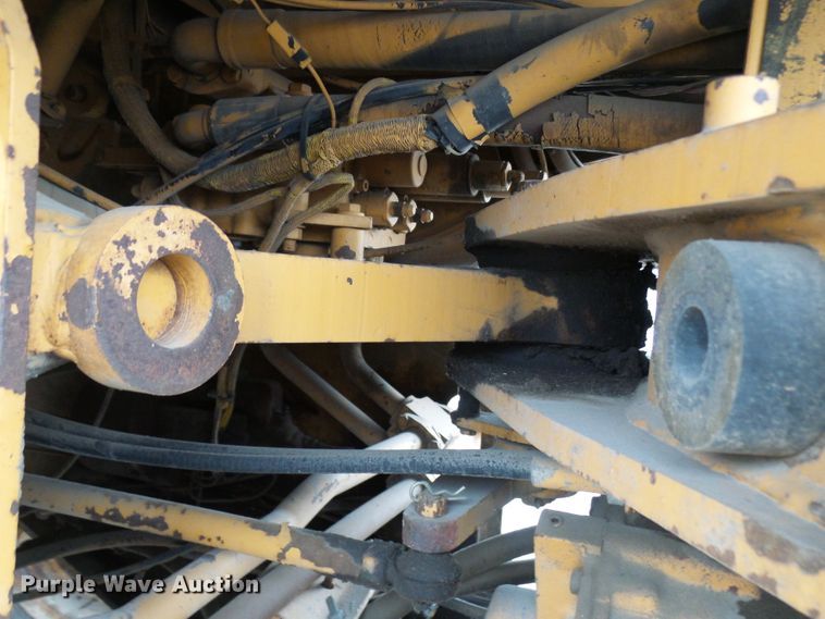 image for item DG2132 1984 International Harvester 530  wheel loader