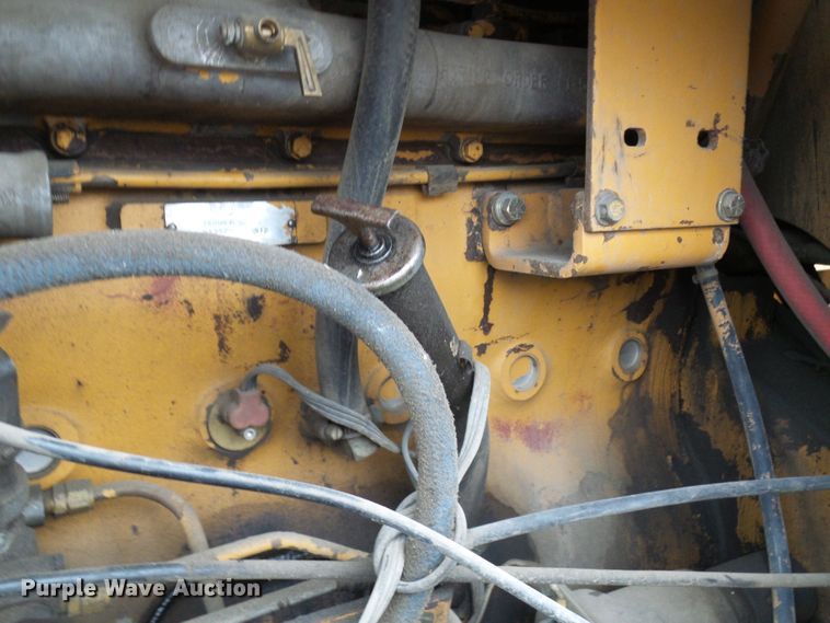 image for item DG2132 1984 International Harvester 530  wheel loader