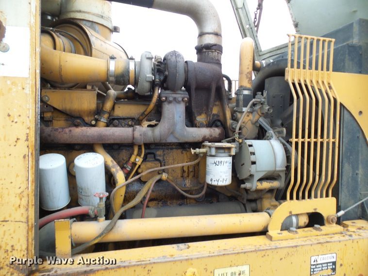 image for item DG2132 1984 International Harvester 530  wheel loader