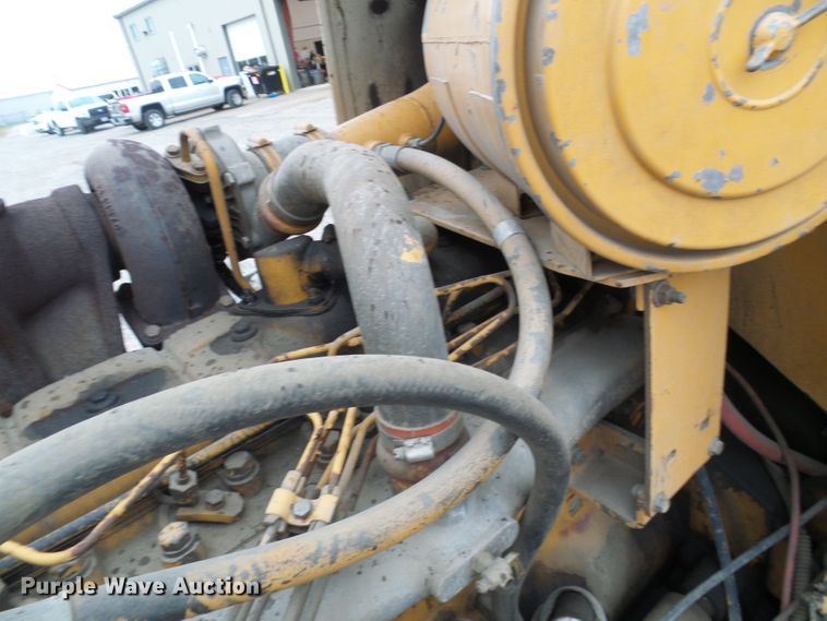 image for item DG2132 1984 International Harvester 530  wheel loader