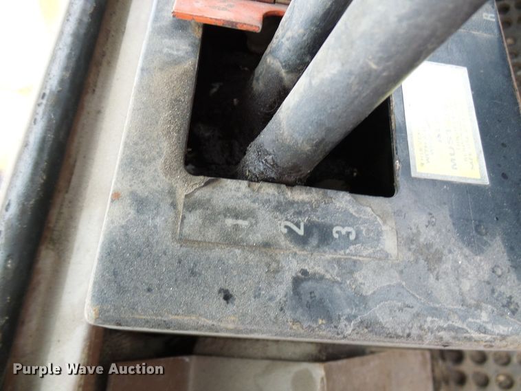 image for item DG2132 1984 International Harvester 530  wheel loader