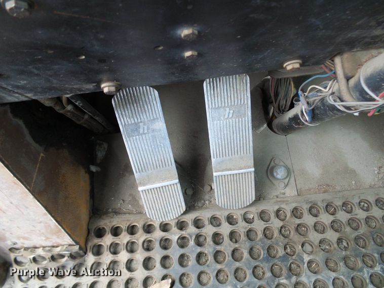 image for item DG2132 1984 International Harvester 530  wheel loader