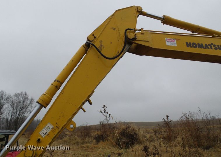 image for item DG2134 1998 Komatsu PC220LC-6LE  excavator