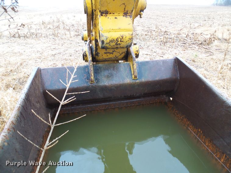 image for item DG2134 1998 Komatsu PC220LC-6LE  excavator