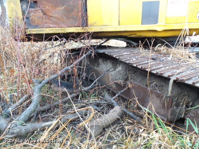 image for item DG2134 1998 Komatsu PC220LC-6LE  excavator