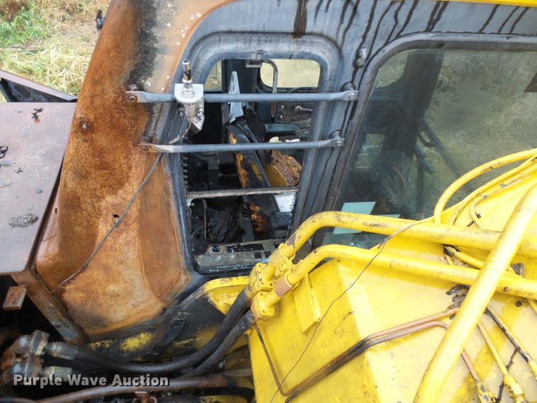 image for item DG2134 1998 Komatsu PC220LC-6LE  excavator