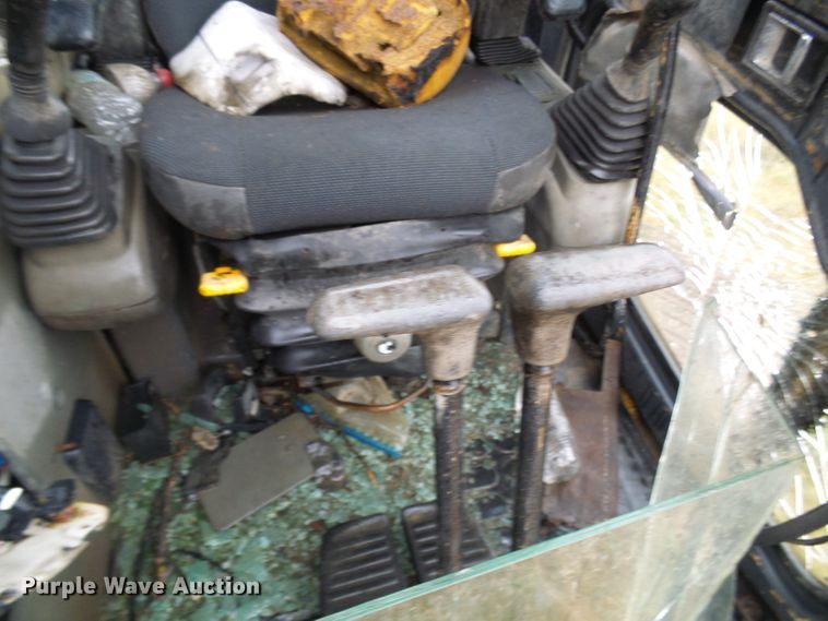 image for item DG2134 1998 Komatsu PC220LC-6LE  excavator