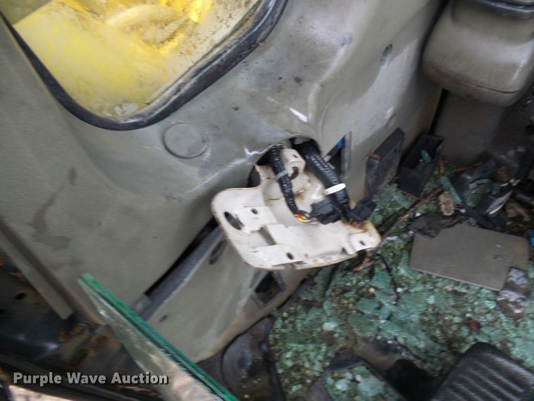 image for item DG2134 1998 Komatsu PC220LC-6LE  excavator