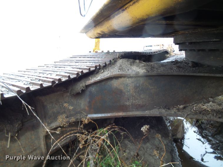 image for item DG2134 1998 Komatsu PC220LC-6LE  excavator