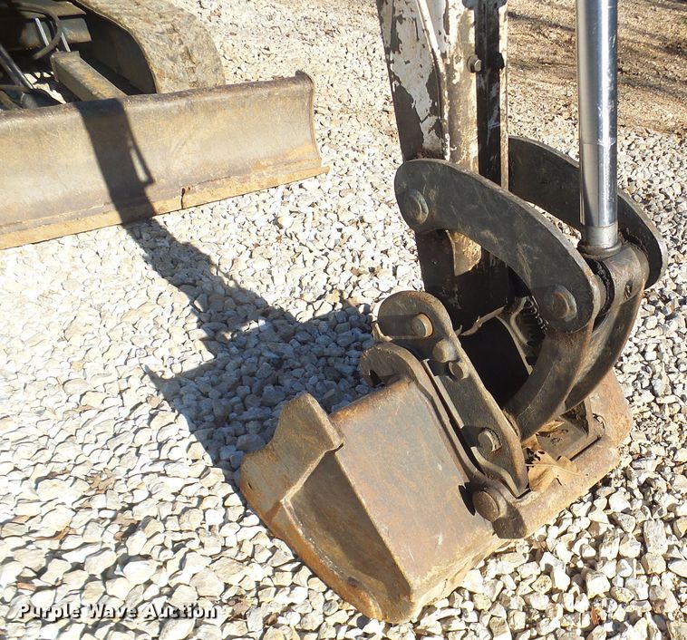 image for item DG2138 2007 Bobcat 331G  mini excavator