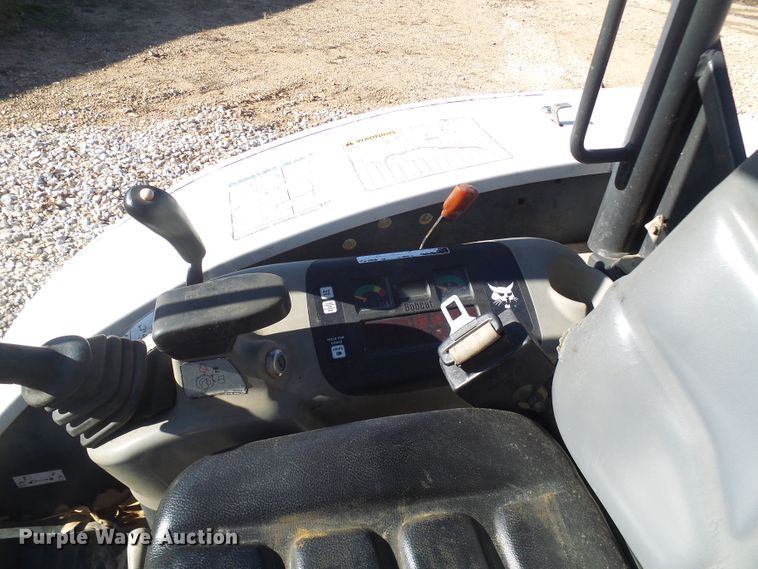 image for item DG2138 2007 Bobcat 331G  mini excavator