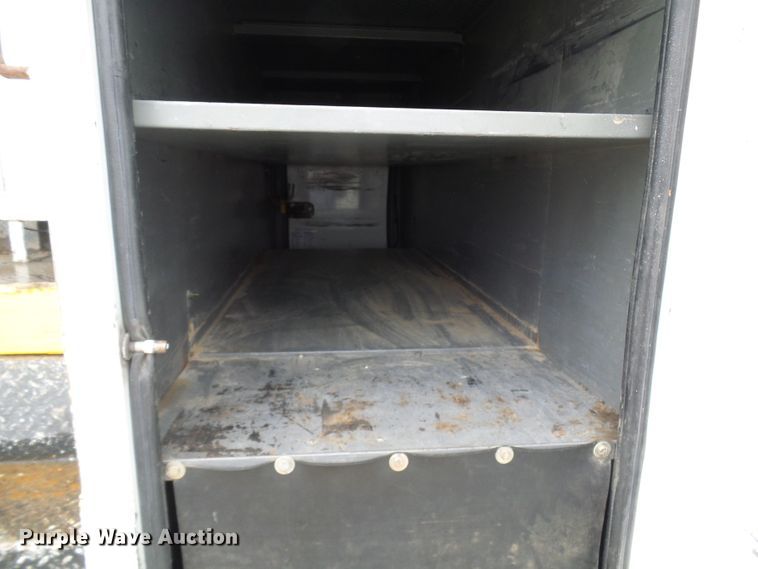 image for item DG2142 2006 International 7400  bucket truck