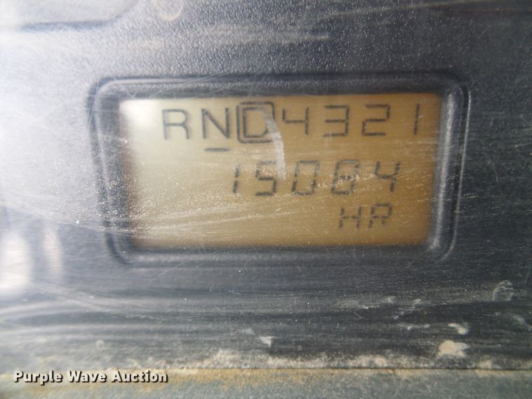 image for item DG2142 2006 International 7400  bucket truck