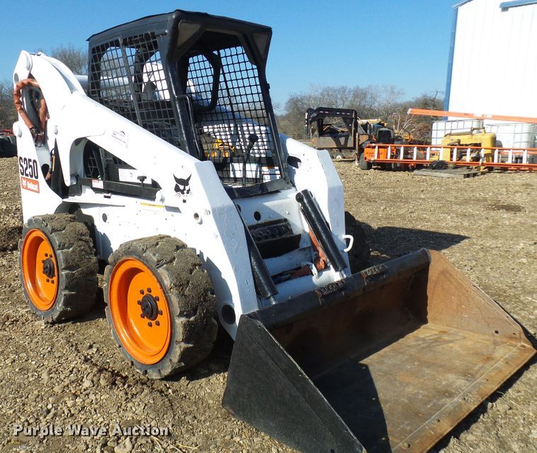 image for item DG2151 2008 Bobcat S250  skid steer loader