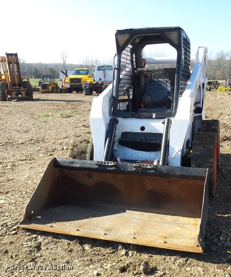 image for item DG2151 2008 Bobcat S250  skid steer loader