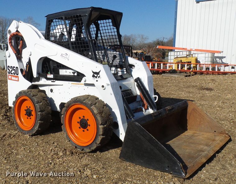 image for item DG2151 2008 Bobcat S250  skid steer loader