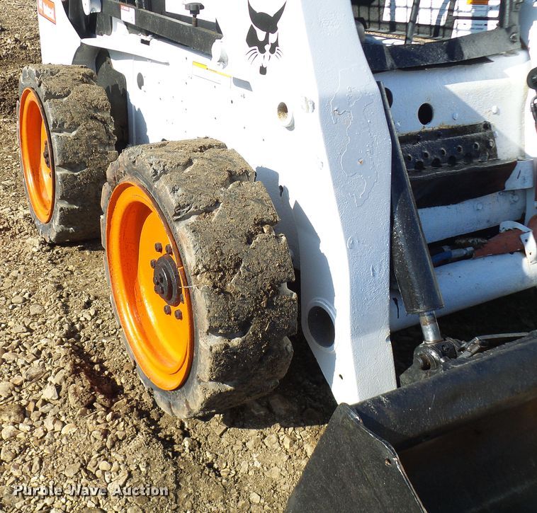 image for item DG2151 2008 Bobcat S250  skid steer loader