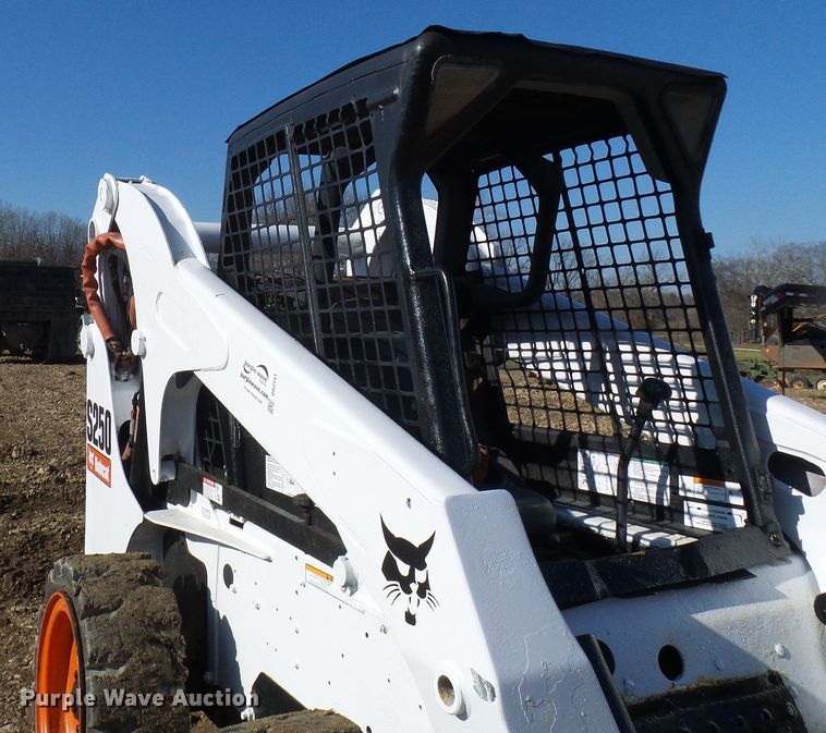 image for item DG2151 2008 Bobcat S250  skid steer loader