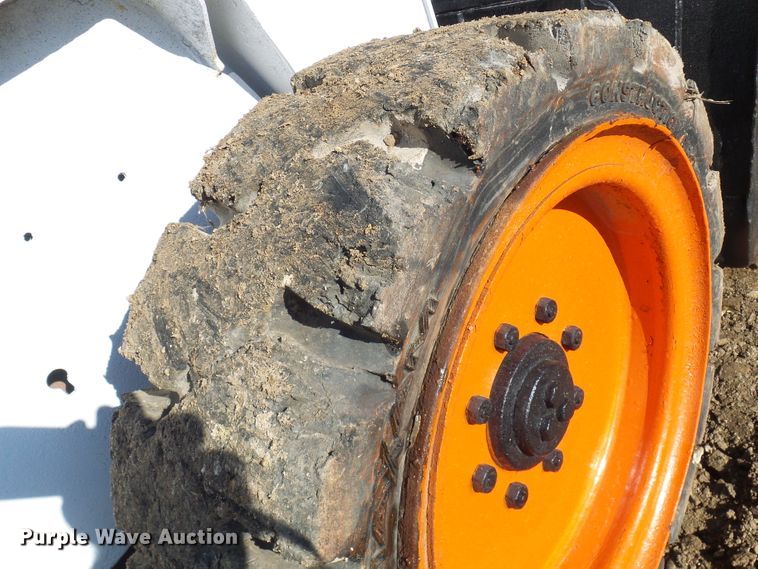 image for item DG2151 2008 Bobcat S250  skid steer loader
