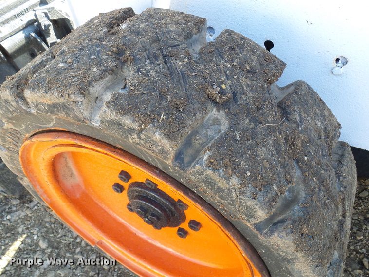 image for item DG2151 2008 Bobcat S250  skid steer loader