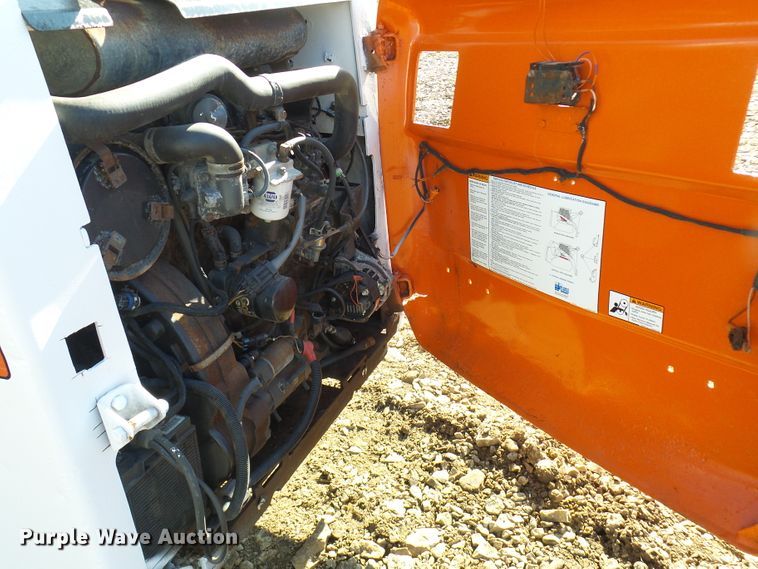 image for item DG2151 2008 Bobcat S250  skid steer loader