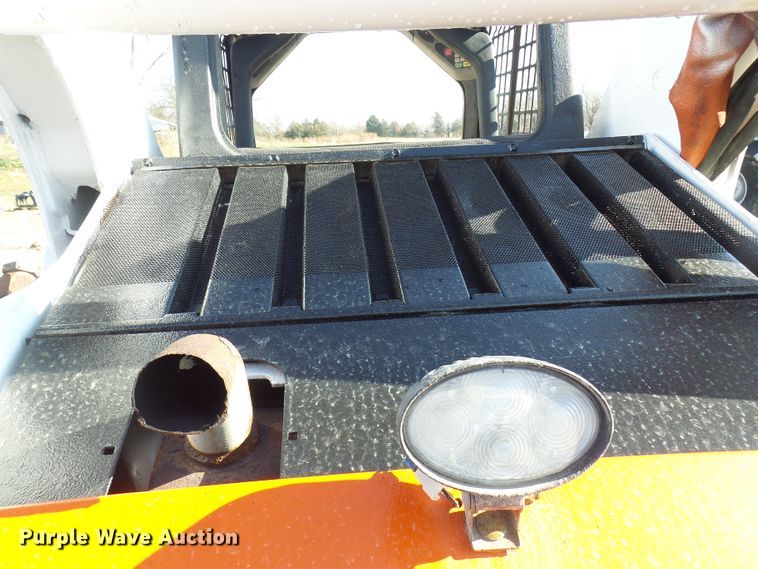 image for item DG2151 2008 Bobcat S250  skid steer loader