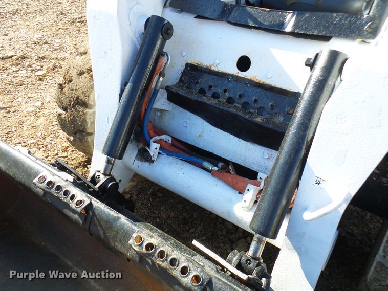 image for item DG2151 2008 Bobcat S250  skid steer loader